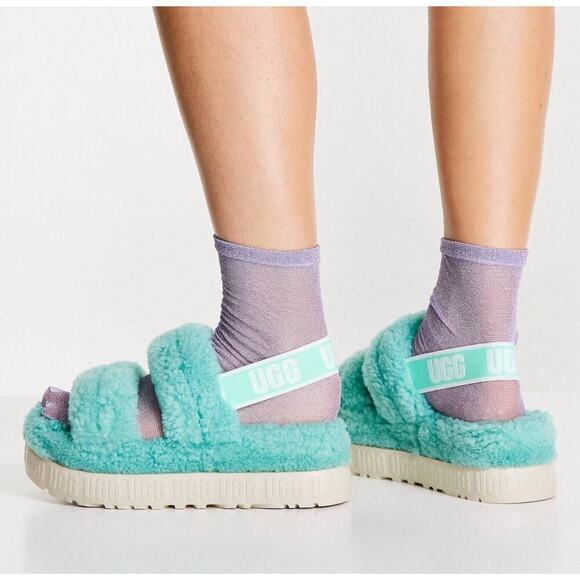 UGG Women’s Fluffita Slippers / Slide Sandals - size 7‎ - Picture 2 of 11